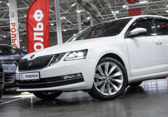 Подержанный автомобиль Skoda Octavia Liftback 2018 года (2 фото)