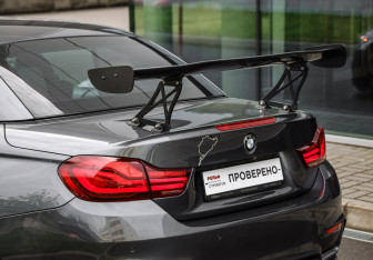 Подержанный автомобиль BMW M4 Convertible 2015 года (13 фото)