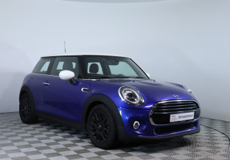 Подержанный автомобиль MINI Hatch 2019 года (3 фото)