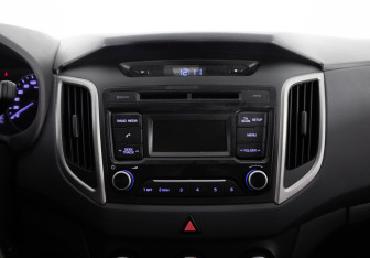 Подержанный автомобиль Hyundai Creta 2017 года (18 фото)