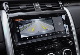 Подержанный автомобиль Land Rover Discovery 2019 года (20 фото)