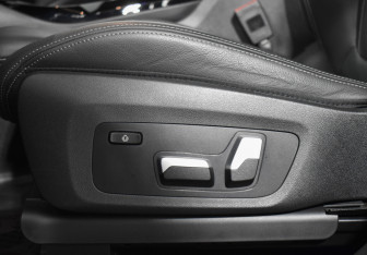 Подержанный автомобиль BMW X3 2023 года (21 фото)