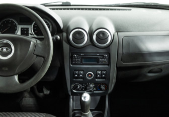 Подержанный автомобиль LADA (ВАЗ) Largus Wagon 2014 года (14 фото)