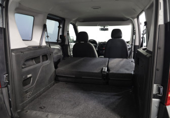 Подержанный автомобиль Fiat Doblo 2011 года (25 фото)