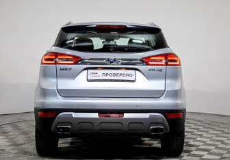Подержанный автомобиль Geely Atlas 2018 года (6 фото)