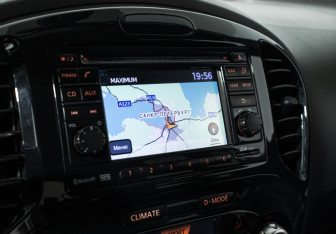 Подержанный автомобиль Nissan Juke 2011 года (16 фото)