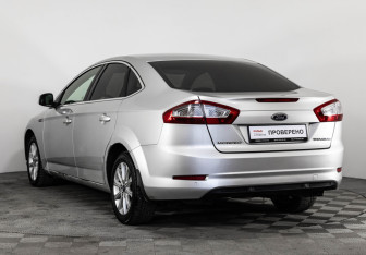Подержанный автомобиль Ford Mondeo Sedan 2014 года (7 фото)