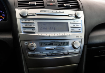 Подержанный автомобиль Toyota Camry Sedan 2011 года (13 фото)