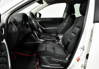 Подержанный автомобиль Mazda CX-5 2015 года (10 фото)