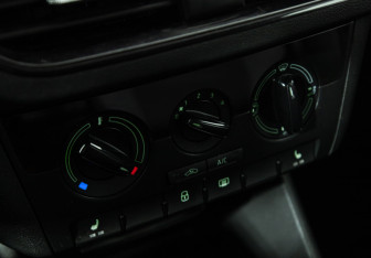 Подержанный автомобиль Skoda Rapid Liftback 2020 года (15 фото)