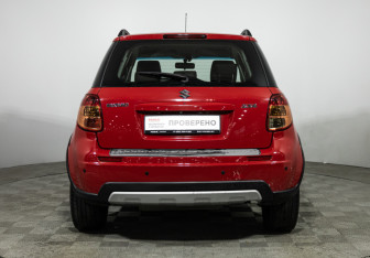 Подержанный автомобиль Suzuki SX4 Hatchback 2011 года (6 фото)
