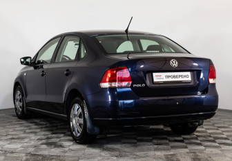 Подержанный автомобиль Volkswagen Polo Sedan 2015 года (7 фото)