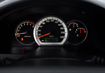 Подержанный автомобиль Daewoo Gentra Sedan 2014 года (16 фото)
