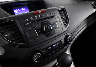 Подержанный автомобиль Honda CR-V 2013 года (19 фото)