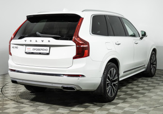 Подержанный автомобиль Volvo XC90 2019 года (5 фото)