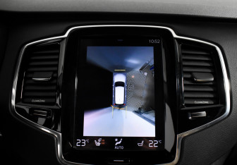 Подержанный автомобиль Volvo XC90 2015 года (21 фото)