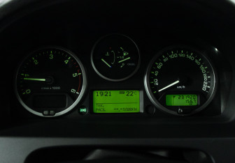 Подержанный автомобиль Land Rover Freelander 2011 года (12 фото)