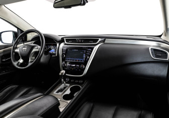 Подержанный автомобиль Nissan Murano Suv 2018 года (9 фото)