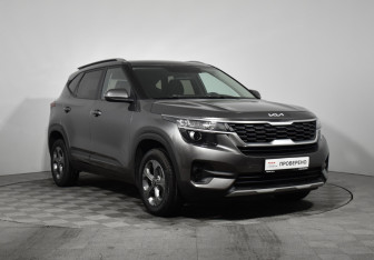 Подержанный автомобиль Kia Seltos 2021 года (3 фото)