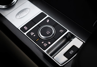 Подержанный автомобиль Land Rover Range Rover 2020 года (28 фото)