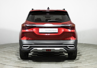 Подержанный автомобиль Kia Seltos 2022 года (6 фото)