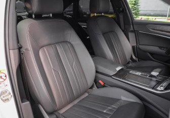 Подержанный автомобиль Audi A6 Sedan 2020 года (31 фото)