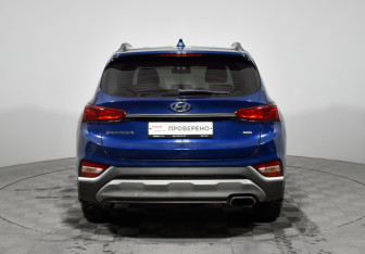 Подержанный автомобиль Hyundai Santa Fe 2019 года (6 фото)