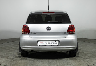 Подержанный автомобиль Volkswagen Polo Hatchback 2012 года (6 фото)