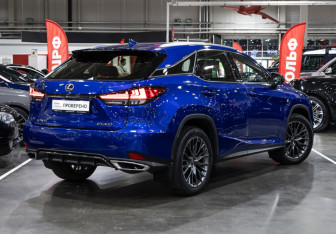 Подержанный автомобиль Lexus RX 2021 года (7 фото)