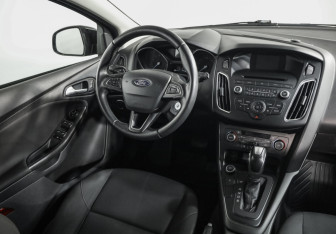 Подержанный автомобиль Ford Focus Wagon 2018 года (9 фото)