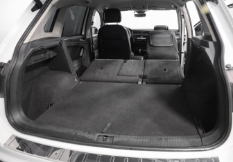 Подержанный автомобиль Volkswagen Tiguan 2020 года (27 фото)