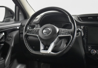 Подержанный автомобиль Nissan Qashqai 2020 года (12 фото)
