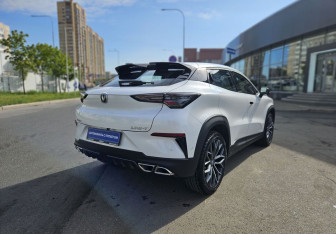 Подержанный автомобиль Changan UNI-T 2023 года (4 фото)