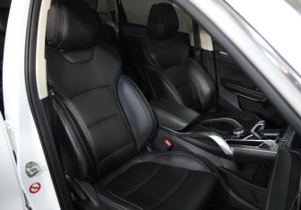Подержанный автомобиль Geely Atlas Pro 2024 года (25 фото)