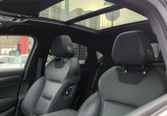 Подержанный автомобиль Geely Tugella 2022 года (11 фото)