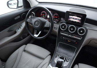 Подержанный автомобиль Mercedes-Benz GLC Coupe 2018 года (9 фото)