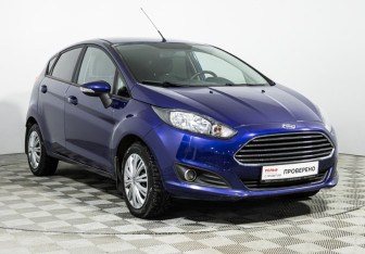Подержанный автомобиль Ford Fiesta Hatchback 2016 года (3 фото)