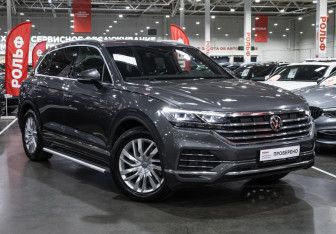 Подержанный автомобиль Volkswagen Touareg 2019 года (5 фото)