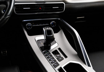 Подержанный автомобиль Geely Coolray 2021 года (16 фото)
