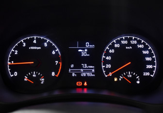 Подержанный автомобиль Hyundai Solaris Sedan 2017 года (13 фото)