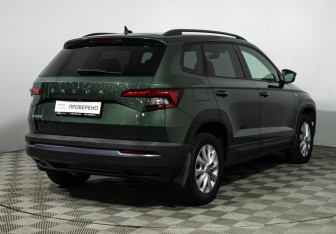 Подержанный автомобиль Skoda Karoq 2021 года (6 фото)