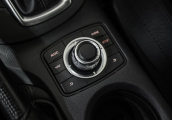 Подержанный автомобиль Mazda CX-5 2014 года (16 фото)