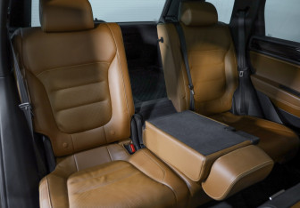 Подержанный автомобиль Volkswagen Touareg 2014 года (27 фото)