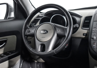 Подержанный автомобиль Kia Soul 2013 года (14 фото)