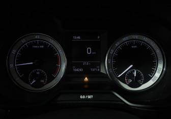 Подержанный автомобиль Skoda Octavia Liftback 2017 года (12 фото)