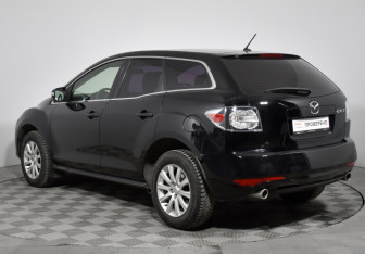 Подержанный автомобиль Mazda CX-7 2011 года (7 фото)