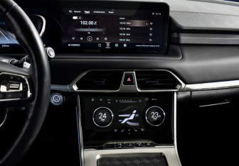 Подержанный автомобиль Exeed TXL 2022 года (18 фото)