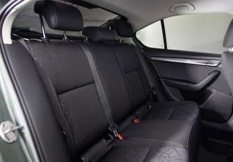 Подержанный автомобиль Skoda Octavia Liftback 2020 года (12 фото)
