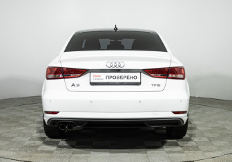 Подержанный автомобиль Audi A3 Sedan 2018 года (6 фото)