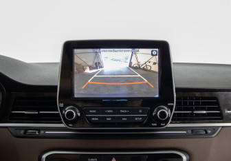 Подержанный автомобиль Hyundai Grand Starex 2020 года (17 фото)